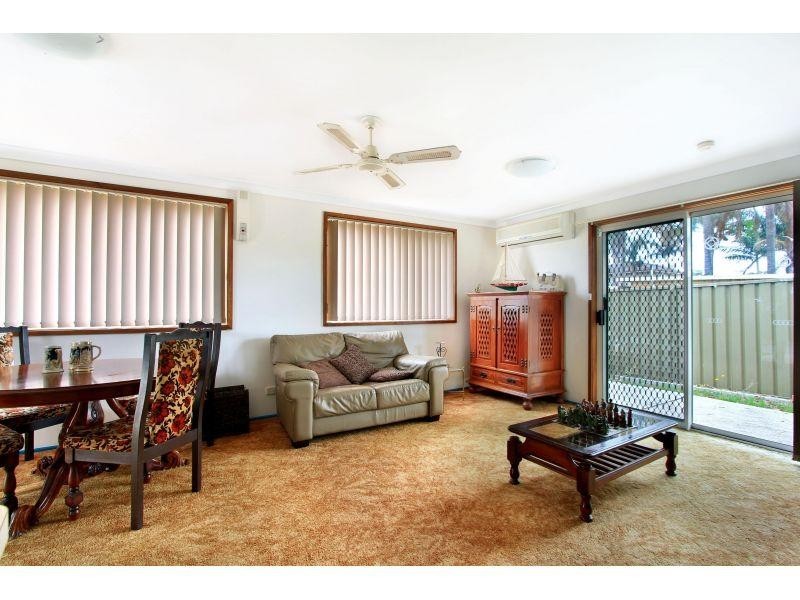 40 Devonshire Crescent, Oak Flats NSW 2529