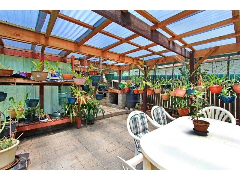 128 Lake Entrance Road, Oak Flats NSW 2529