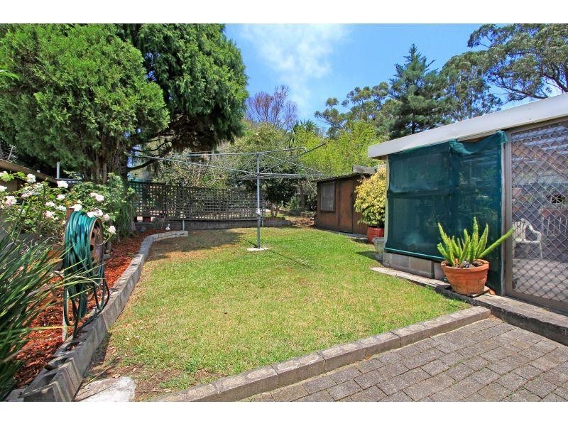 128 Lake Entrance Road, Oak Flats NSW 2529