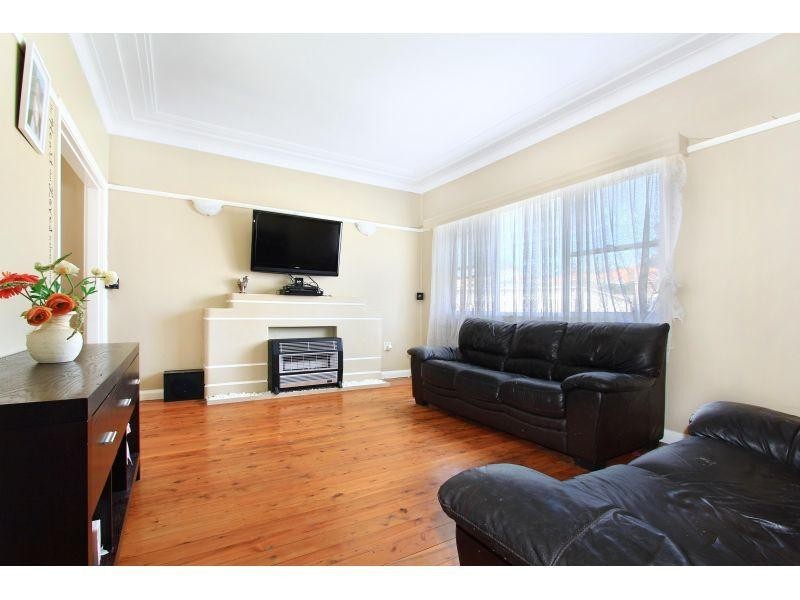 104 Towradgi Road, Towradgi NSW 2518