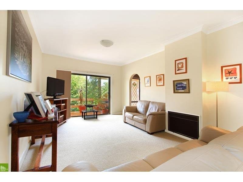 12 Ambleside Avenue, Mount Keira NSW 2500