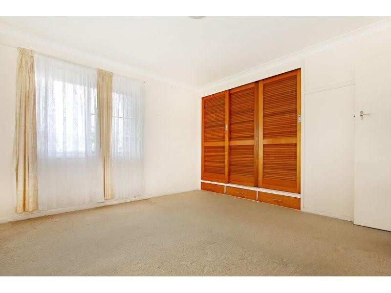 47 Blackman Parade, Unanderra NSW 2526