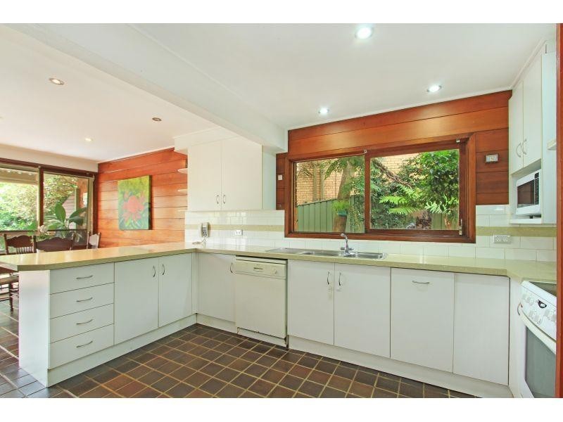 20 Colleen Grove, Mangerton NSW 2500