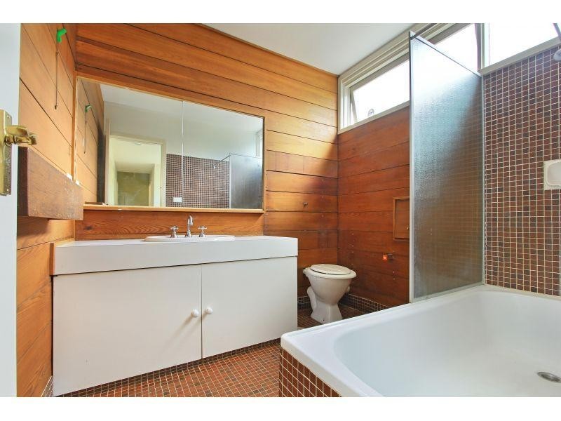 20 Colleen Grove, Mangerton NSW 2500