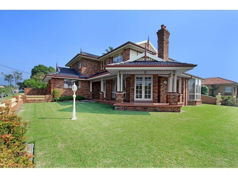 4 Carters Lane, Towradgi NSW 2518