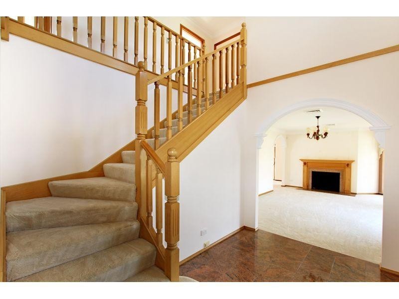 4 Carters Lane, Towradgi NSW 2518