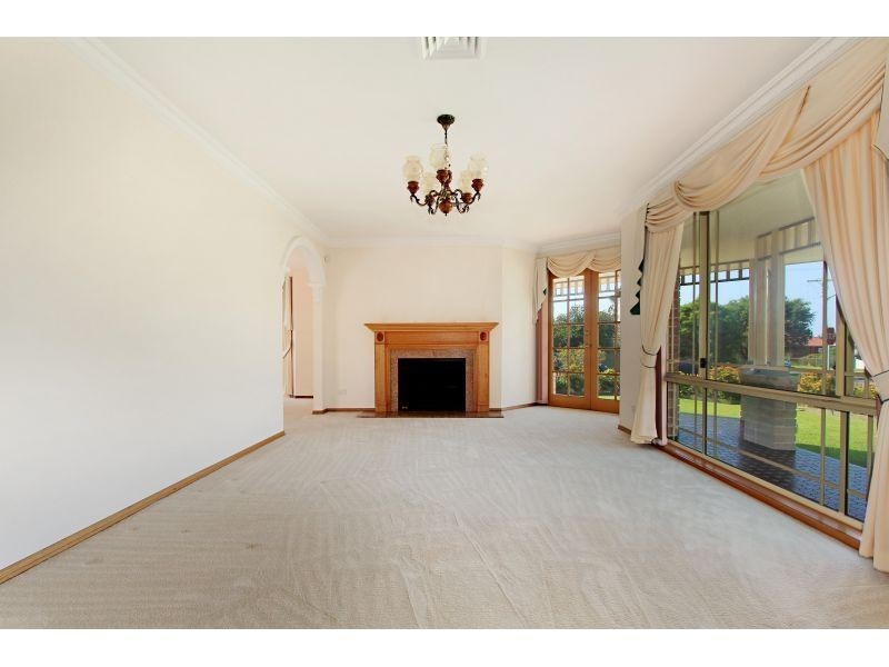 4 Carters Lane, Towradgi NSW 2518