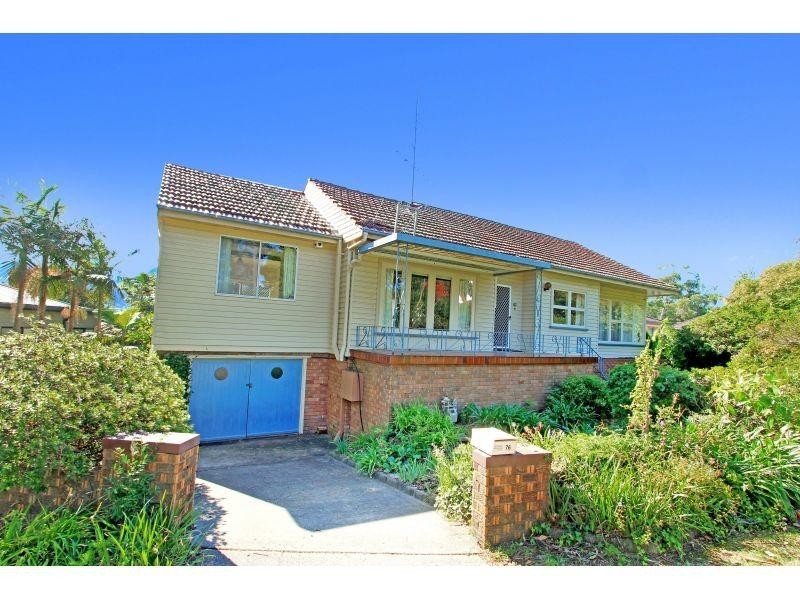 76 Woodlawn Avenue, Mangerton NSW 2500