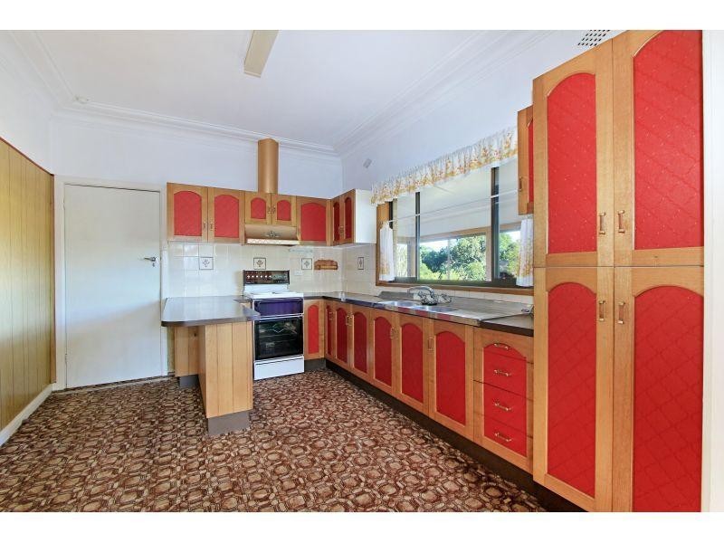 13 Reserve Street, West Wollongong NSW 2500