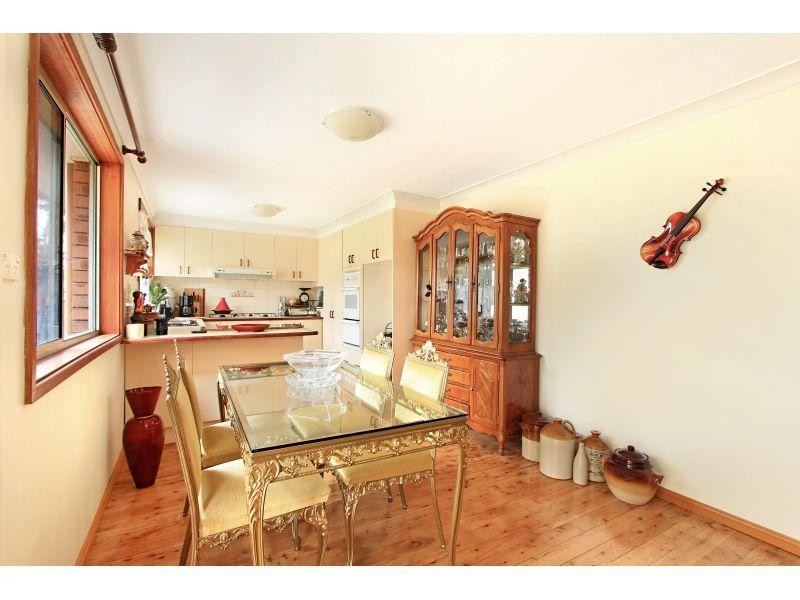 40 Devonshire Crescent, Oak Flats NSW 2529