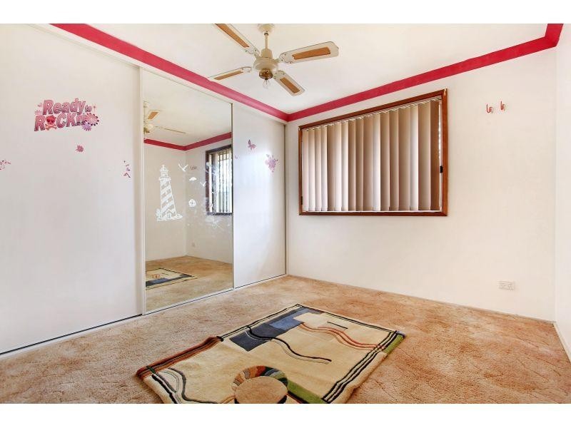 40 Devonshire Crescent, Oak Flats NSW 2529