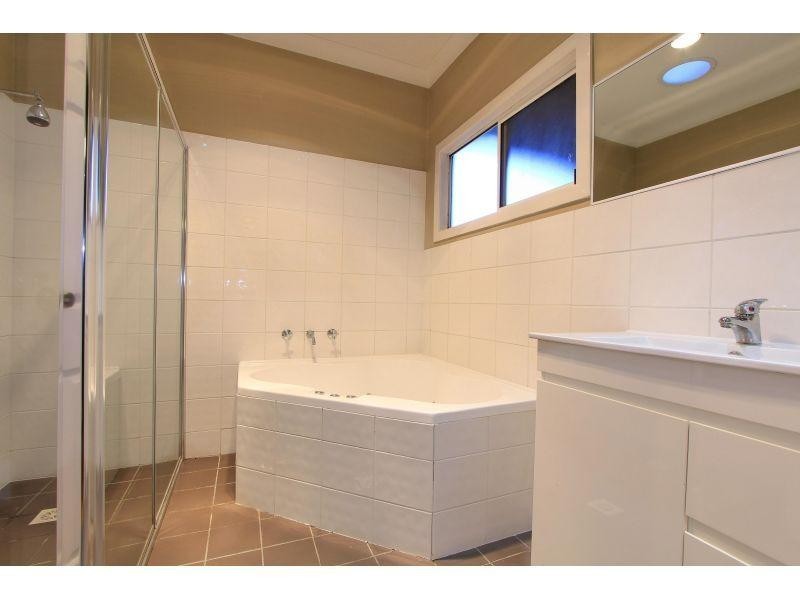 1 England Street, West Wollongong NSW 2500