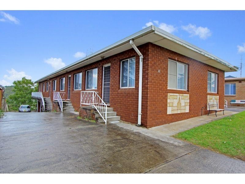 11 Pine Crescent, Coniston NSW 2500