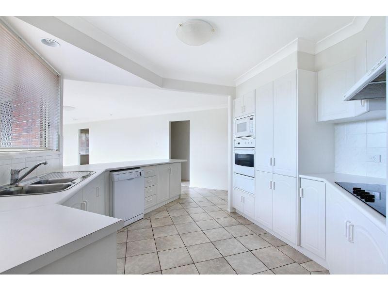 21 Robins Creek Drive, Horsley NSW 2530