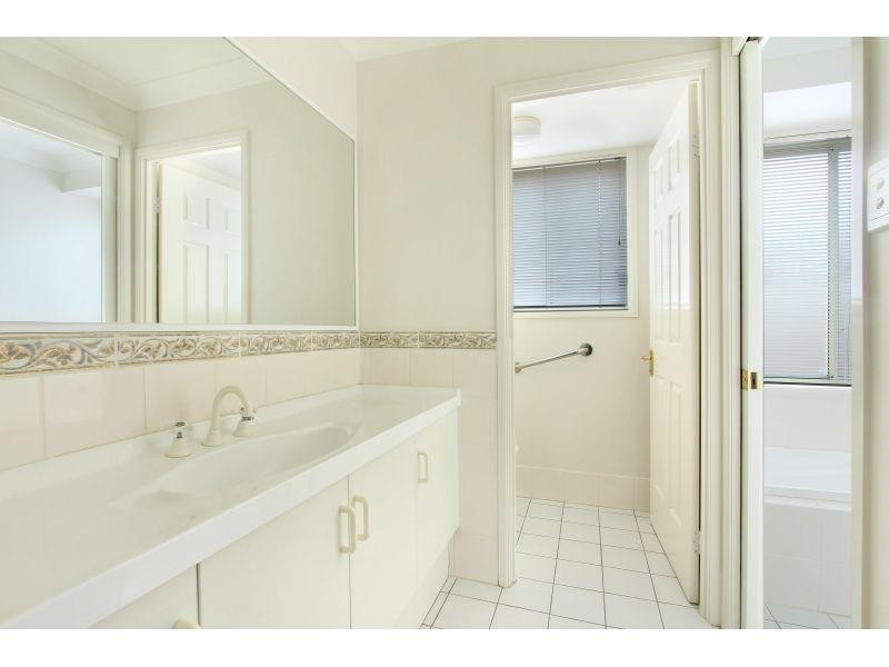 21 Robins Creek Drive, Horsley NSW 2530