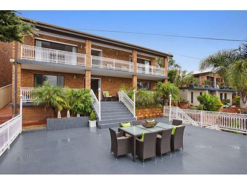 61 Iola Ave, Farmborough Heights NSW 2526