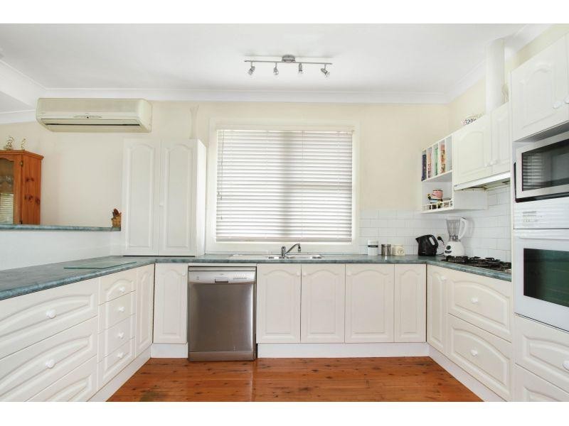 85 Bridge Street, Coniston NSW 2500