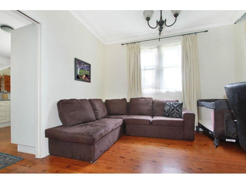 85 Bridge Street, Coniston NSW 2500