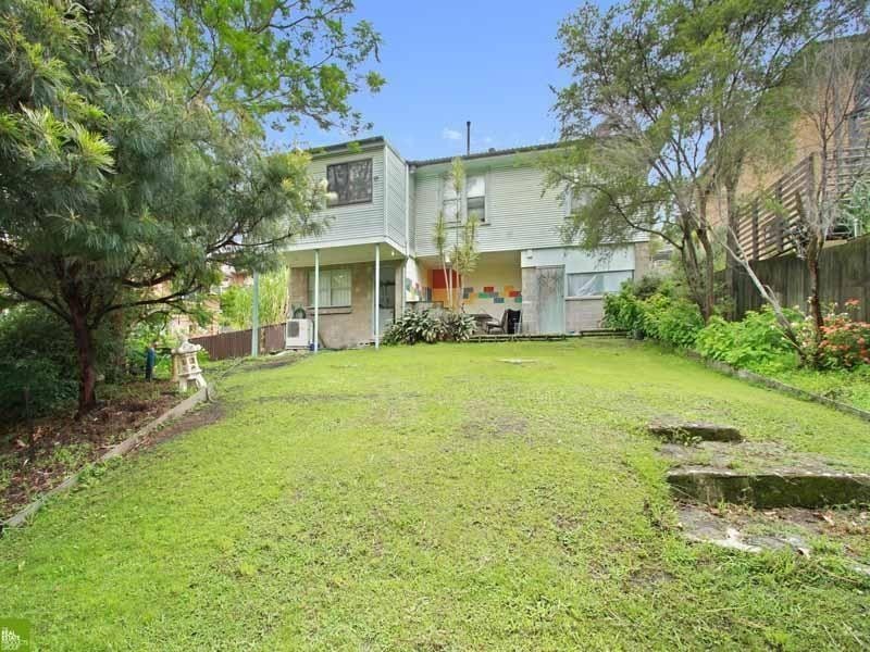 85 Bridge Street, Coniston NSW 2500