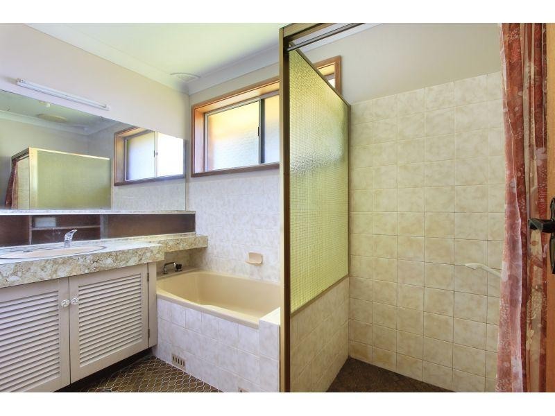 30 Koloona Avenue, Figtree NSW 2525