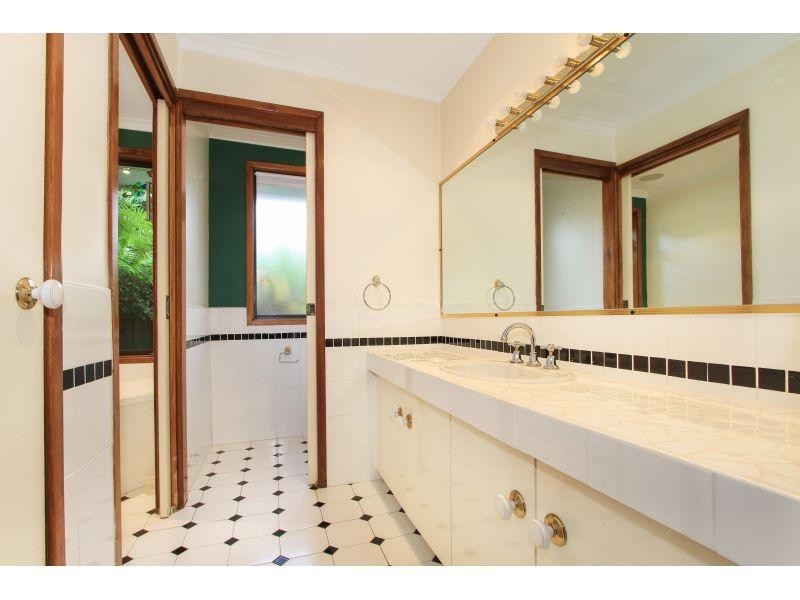 32 Ritchie Crescent, Horsley NSW 2530