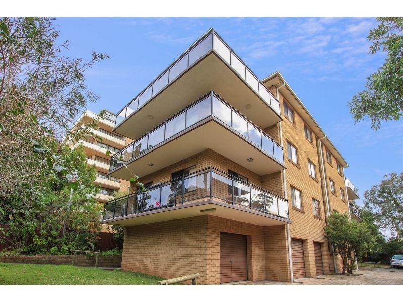 2/24  Church Street, Wollongong NSW 2500