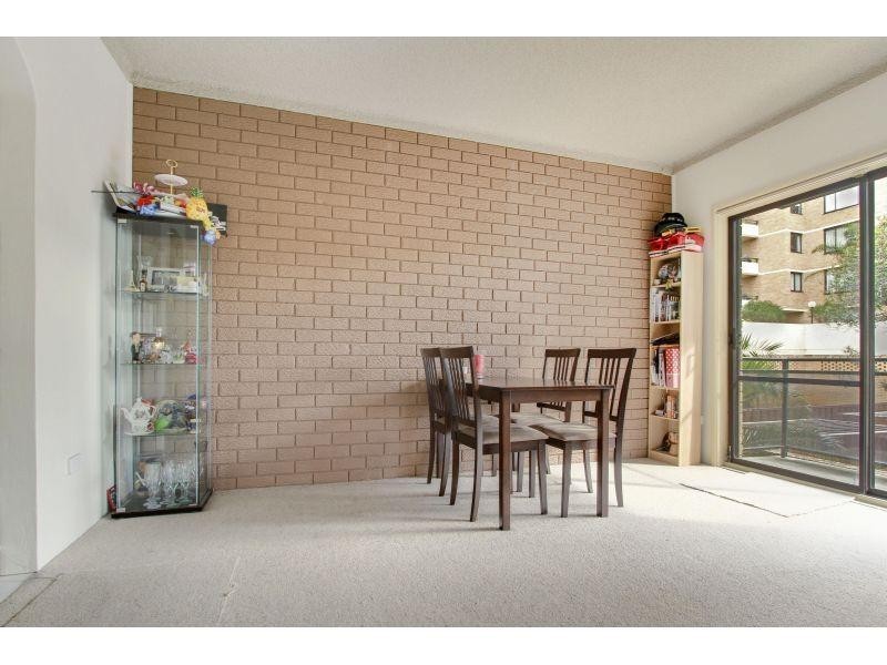 2/24  Church Street, Wollongong NSW 2500