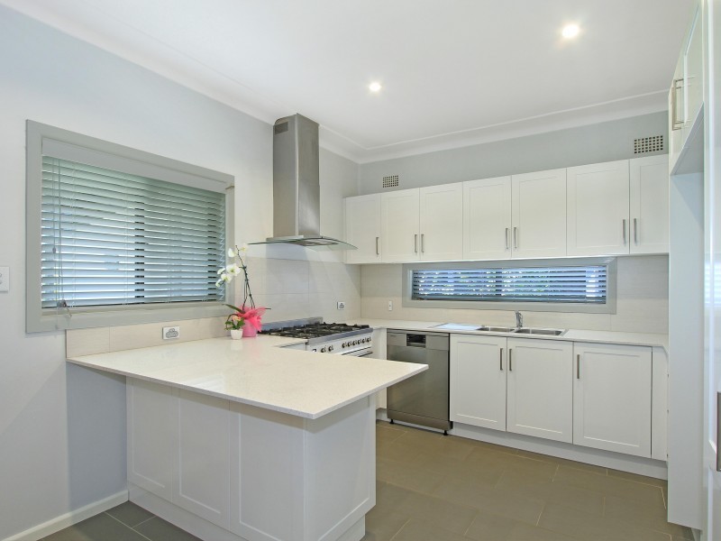 3 Walang Avenue, Figtree NSW 2525