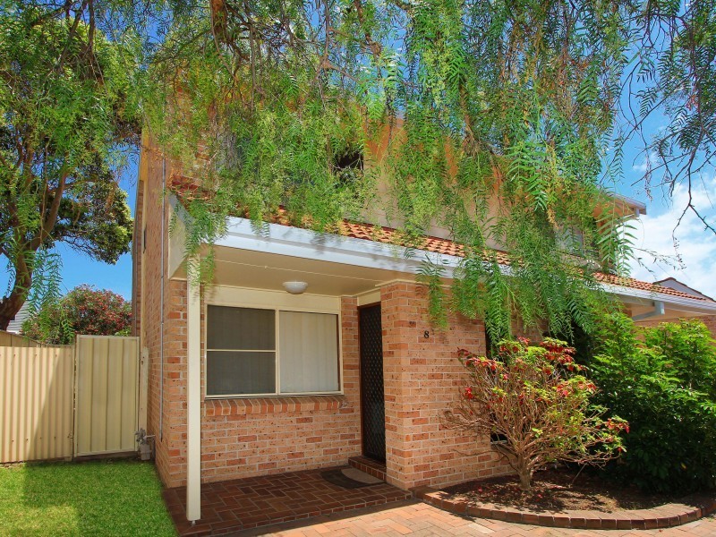 8/3 Commerce Drive, Lake Illawarra NSW 2528