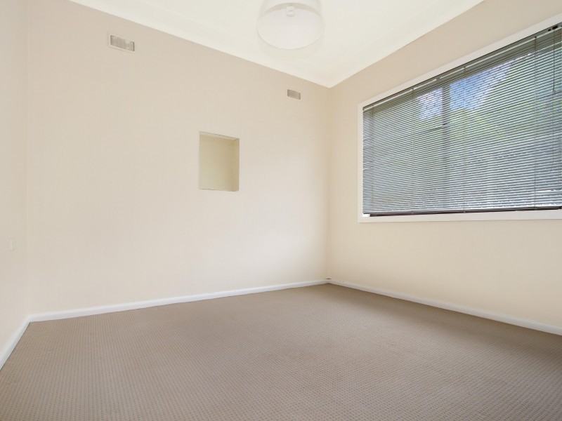 32 Gallop Street, Berkeley NSW 2506