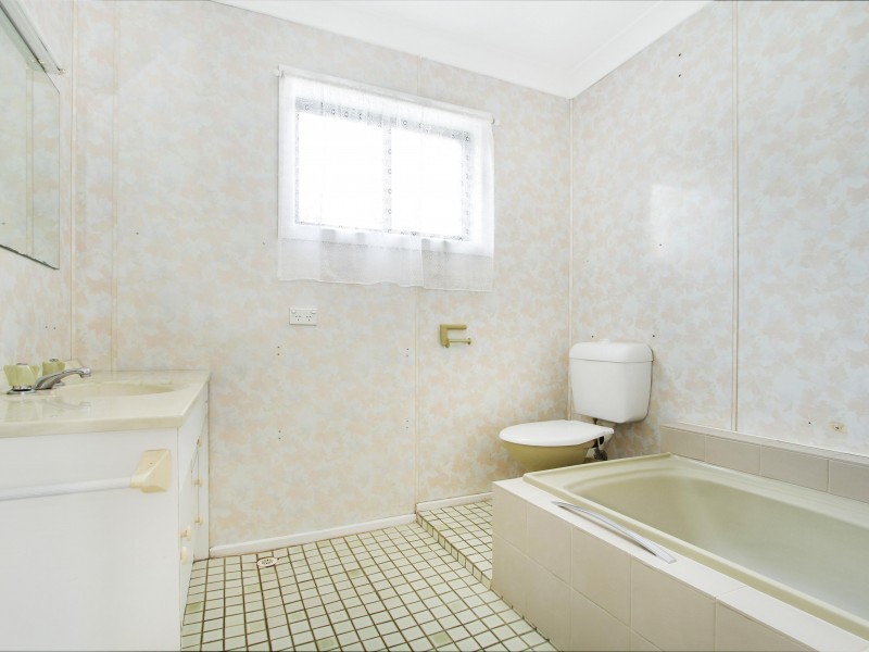 32 Gallop Street, Berkeley NSW 2506