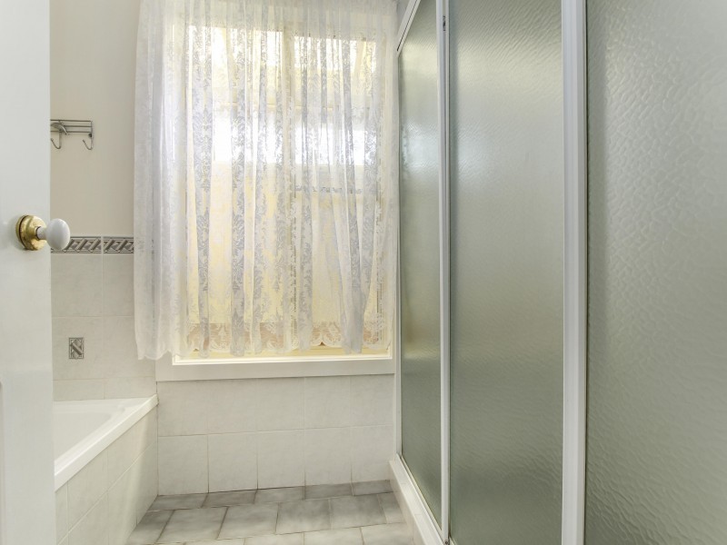 22 Stanthorpe Drive, Kanahooka NSW 2530