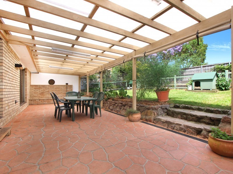 18 Highview Drive, Farmborough Heights NSW 2526