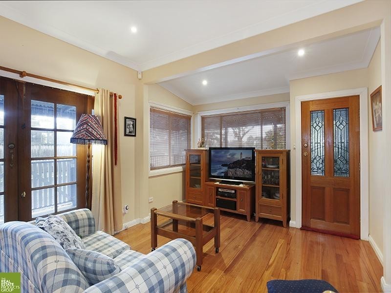 44 Cawley Street, Bellambi NSW 2518