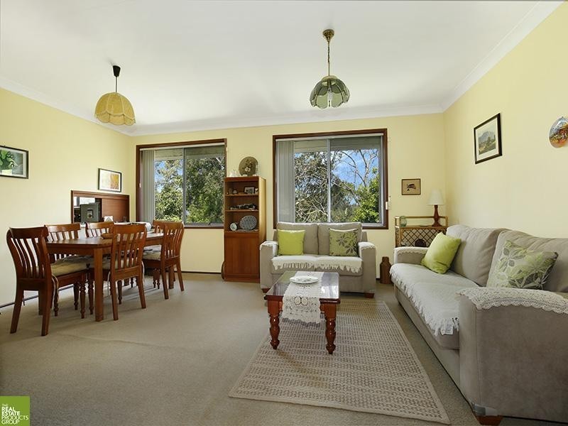 19 Bristol Parade, Farmborough Heights NSW 2526