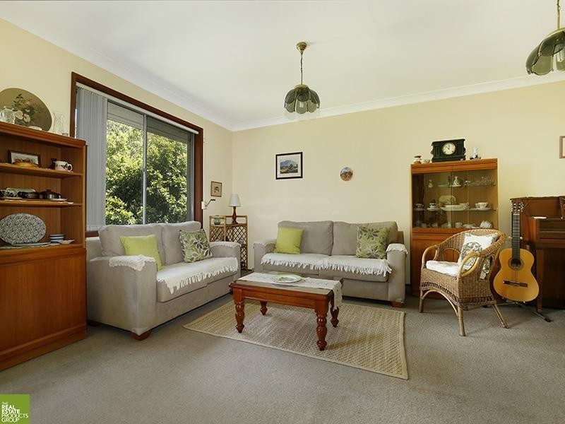 19 Bristol Parade, Farmborough Heights NSW 2526