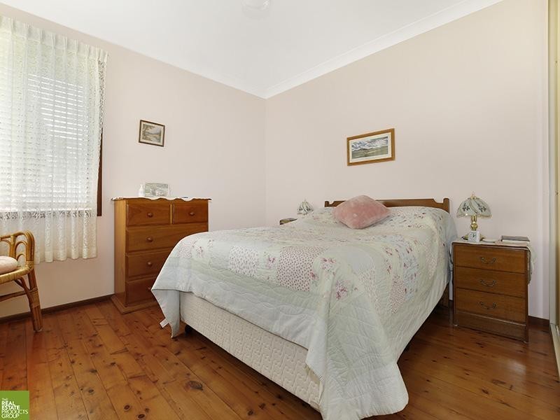 19 Bristol Parade, Farmborough Heights NSW 2526