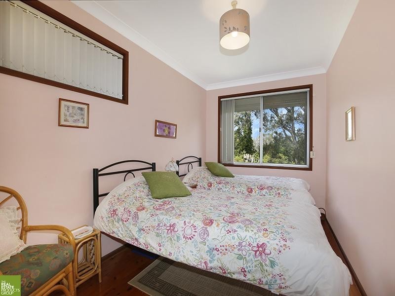 19 Bristol Parade, Farmborough Heights NSW 2526