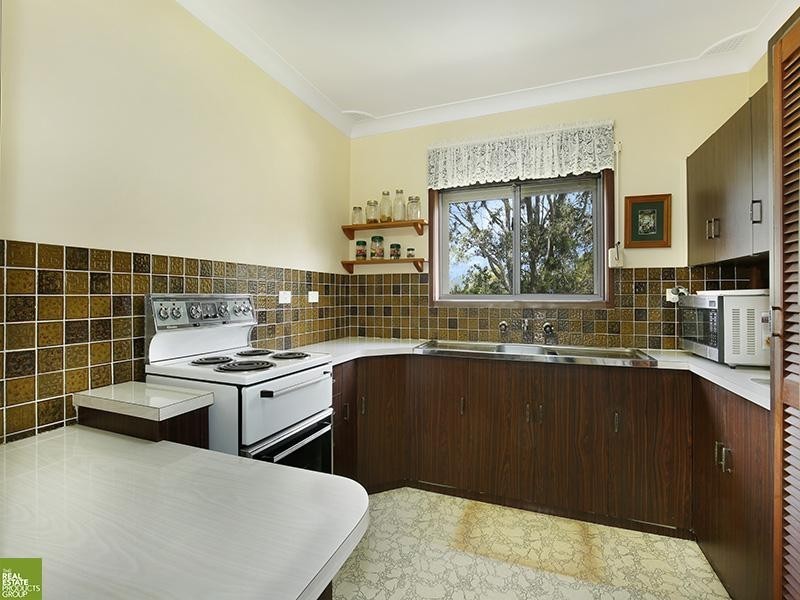 19 Bristol Parade, Farmborough Heights NSW 2526
