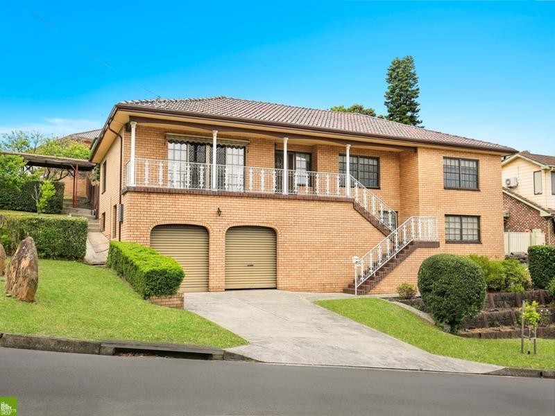 6 The Avenue, Coniston NSW 2500