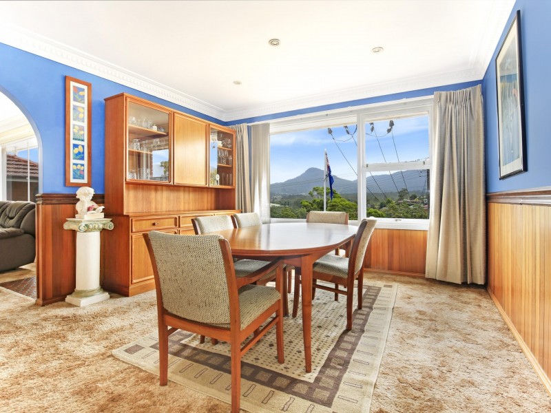 7 Mountain View Crescent, Figtree NSW 2525