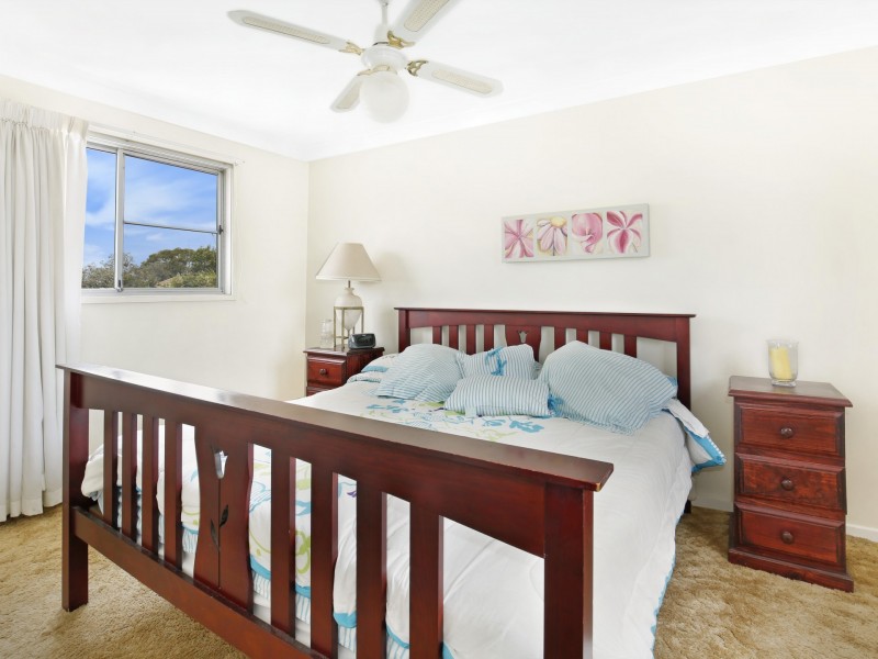 7 Mountain View Crescent, Figtree NSW 2525