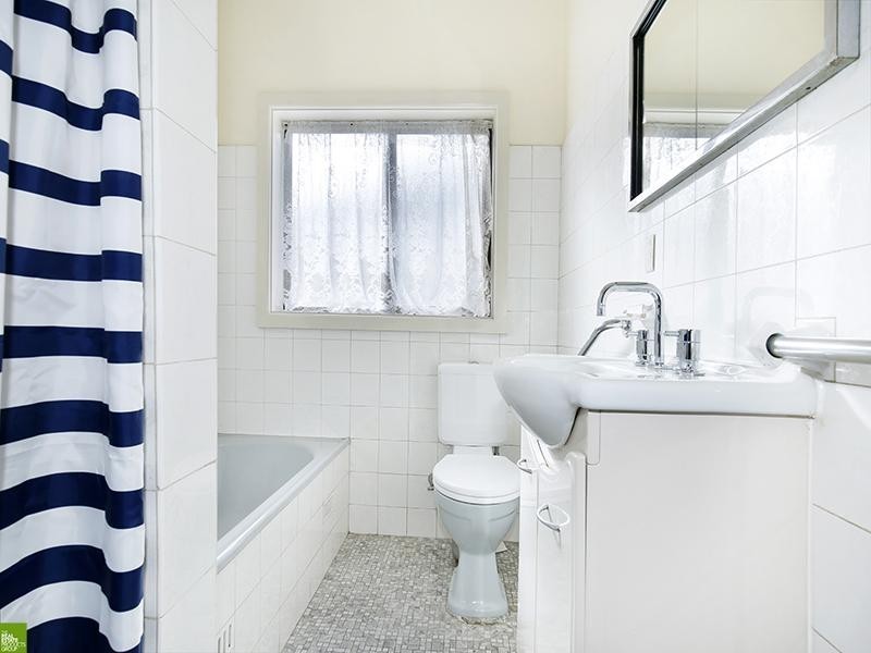 24 Robertson Street, Port Kembla NSW 2505