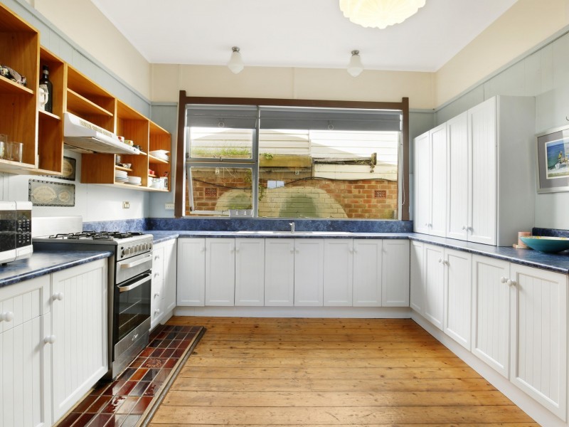 12 Payne Street, Mangerton NSW 2500