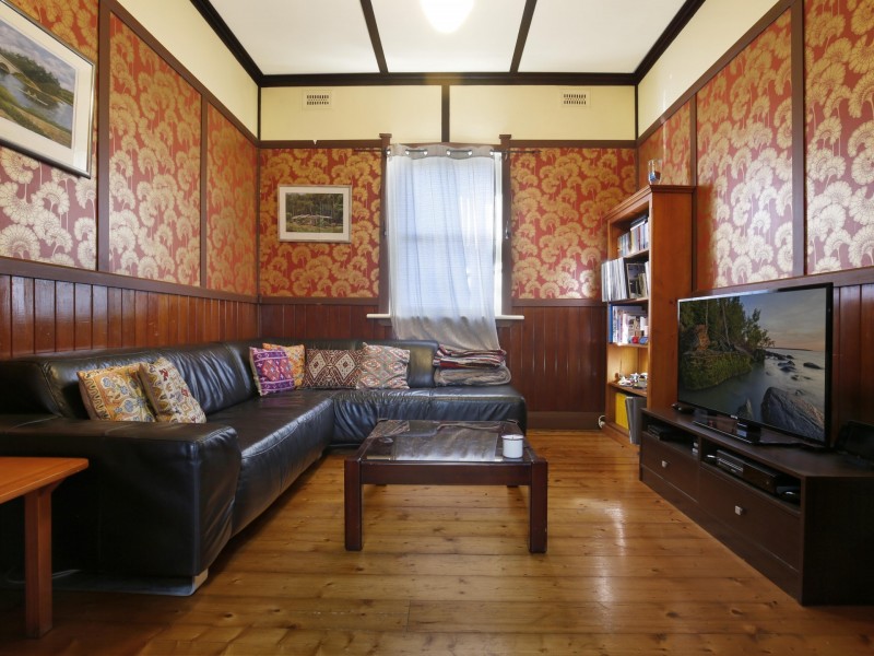 12 Payne Street, Mangerton NSW 2500