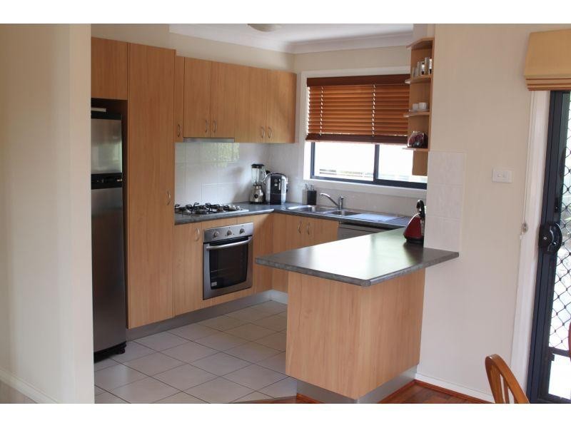 3/17-19 Robertson Street, Coniston NSW 2500