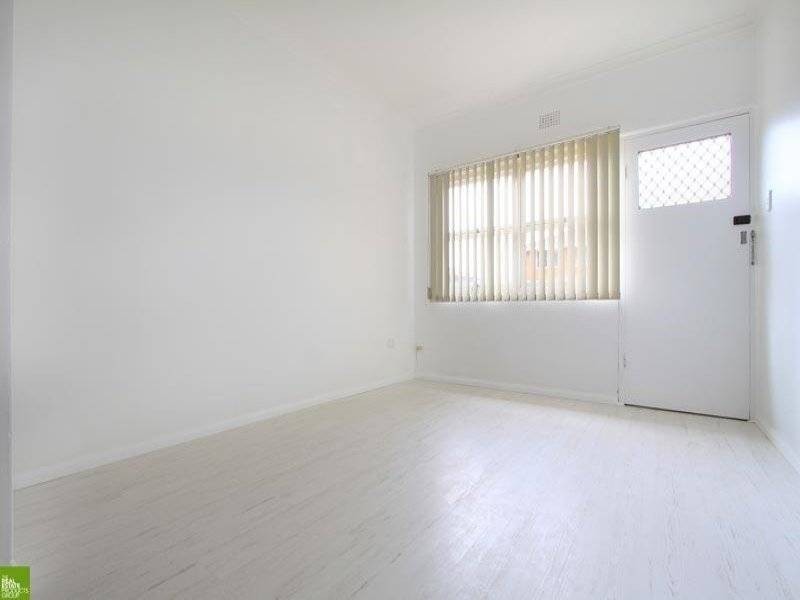 2/2 Park Street, Wollongong NSW 2500