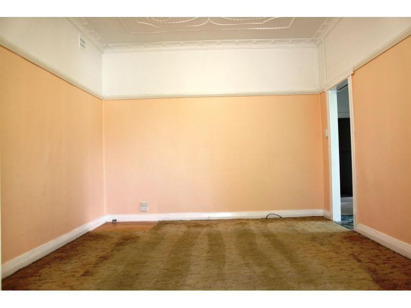 19 Rawlinson Avenue, Wollongong NSW 2500