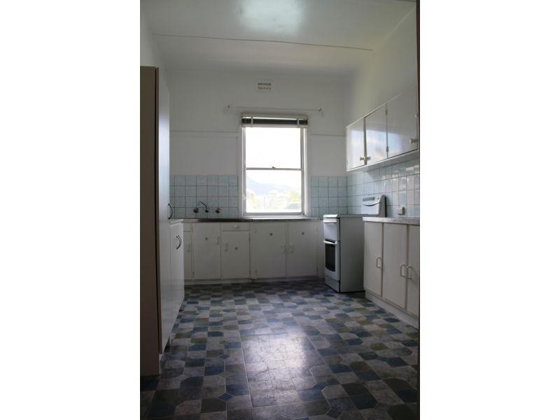 19 Rawlinson Avenue, Wollongong NSW 2500