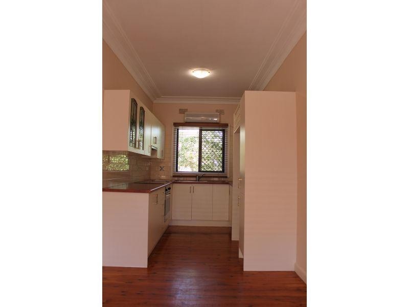 2/8 Armstrong Street, Keiraville NSW 2500